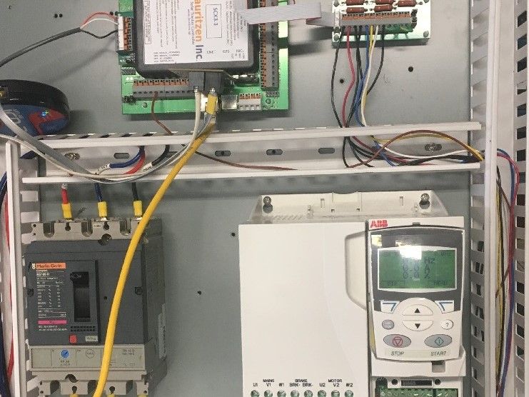 internals of a retrofitted block tracker controller